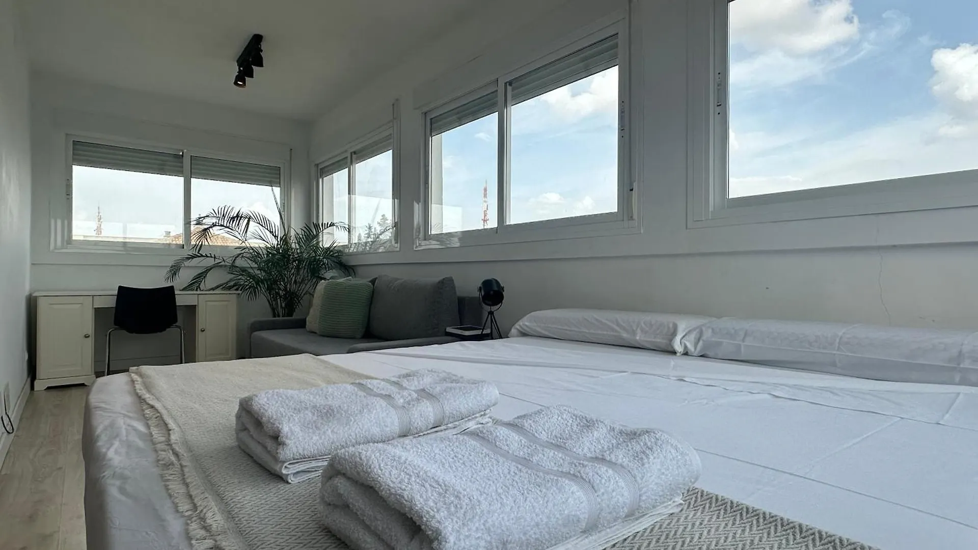 Casa ChillOut a 6km de Sevilla Piscina comunitaria Valencina de la Concepción Casa vacanze